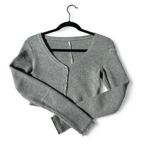 ARE YOU AM I Gray Fitted Crop Sweater